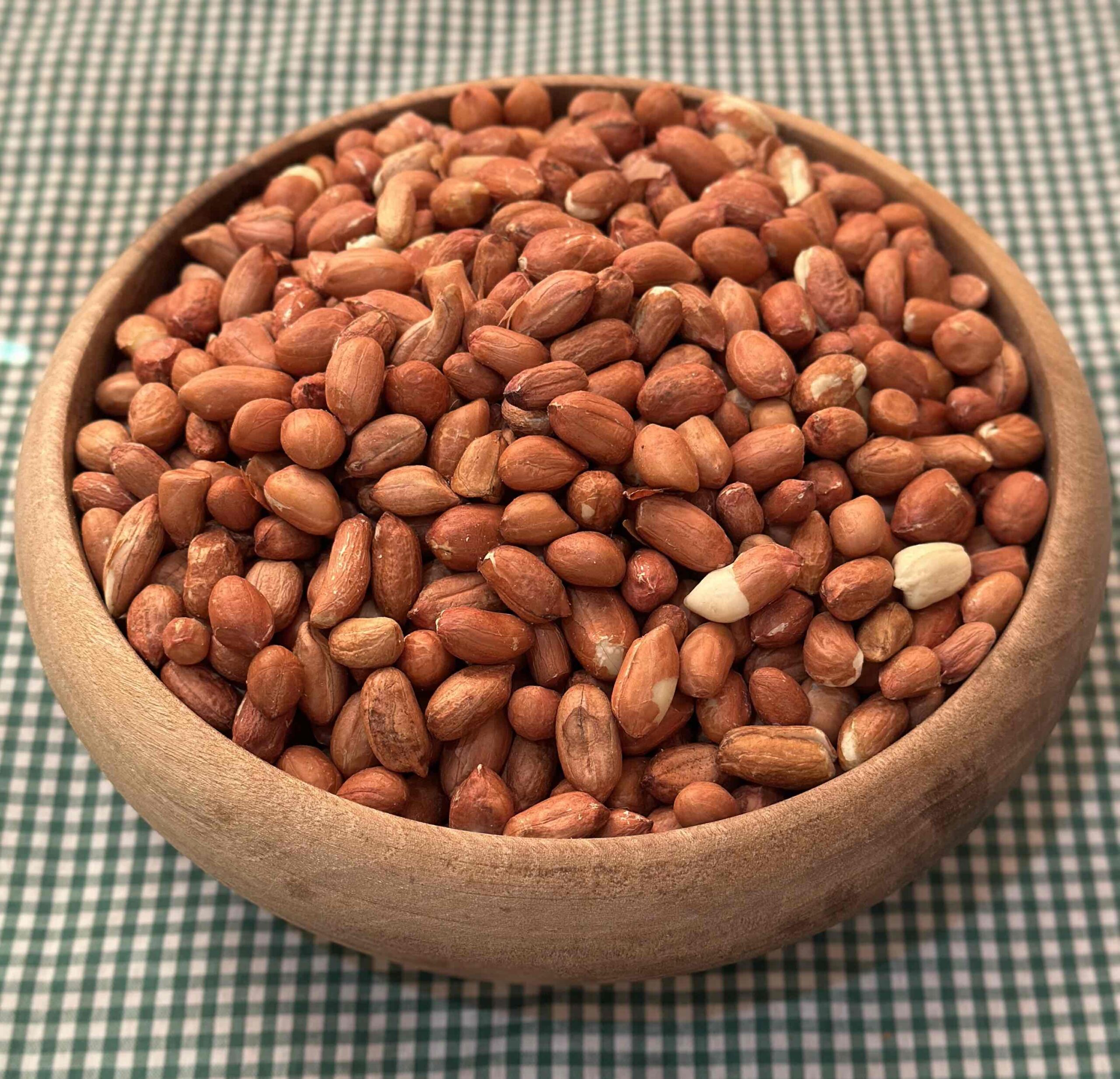 چرا فروشگاه برنج چای و بادام‌زمینی طاها در آستانه‌اشرفیه بهترین انتخاب است